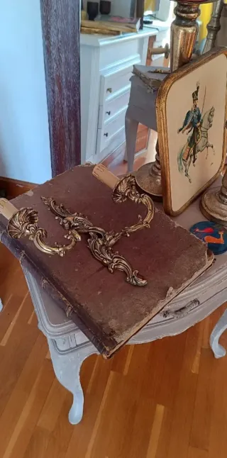 Candelabro antiguo dorado metal