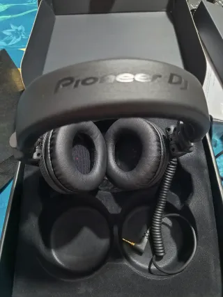 Controladora DJ Pioneer DDJ-FLX4 y accesorios