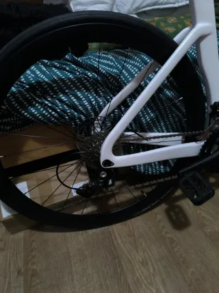 Bici da corsa bianca