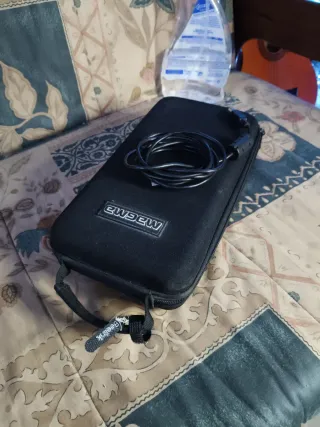 Mesa DJ Akai Profesional Serato AMX