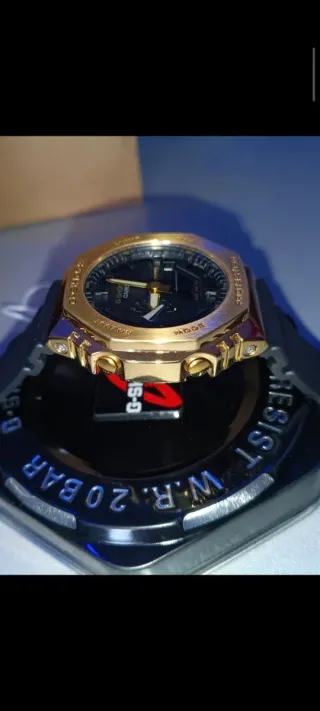 Casio G-Shock GM-2100-1A9 Dorado