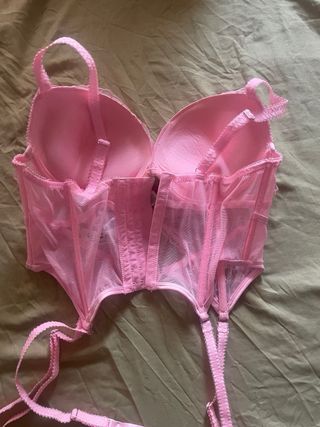 Conjunto lencería rosa con corazones