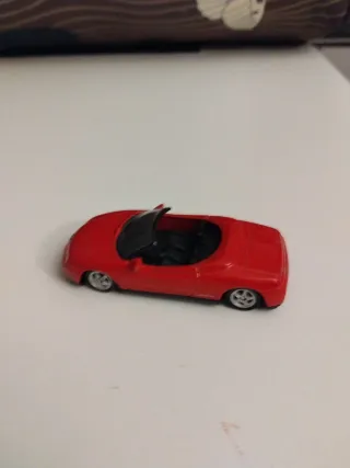 Coche Welly Alfa Romeo Die Cast Rojo