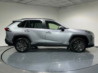 Toyota RAV4 220h Advance 4x4