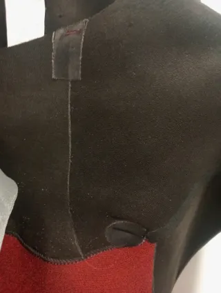 Neopreno completo color burdeos