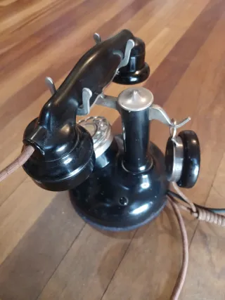 Teléfono Francés B.C.I. 1924 con cables riginales