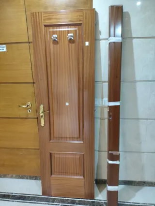 Puerta interior Sapelly abatible