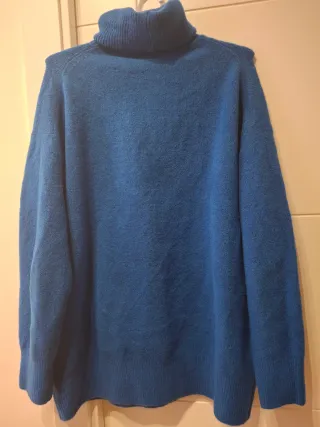 Jersey cuello alto Zara azul