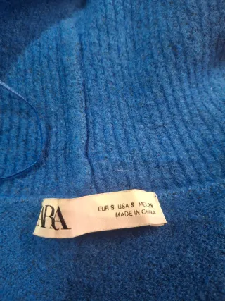 Jersey cuello alto Zara azul