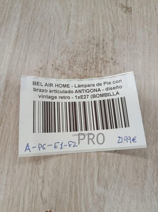 Lampada da terra con braccio snodabile