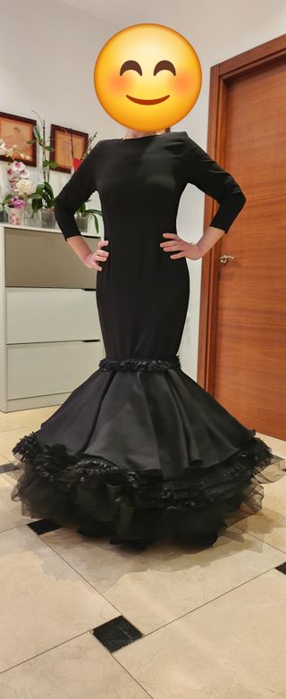 Vestido flamenco negro volantes
