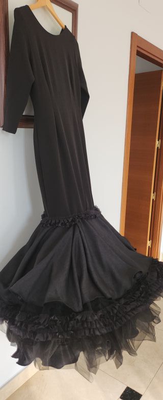 Vestido flamenco negro volantes