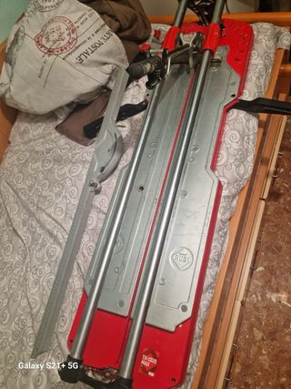 Cortadora de azulejos Rubi 1.08m en perfecto