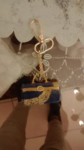 Portachiavi borsa blu e oro