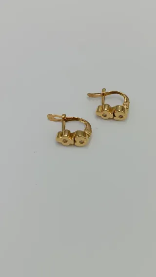 Pendientes de  oro 18kt con brillantes.