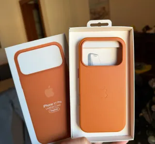 Cover iPhone 17 Pro Pelle MagSafe