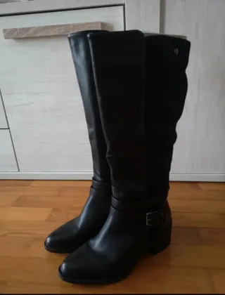 Botas altas negras talla 39