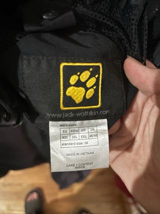 Chaqueta Jack Wolfskin Negra