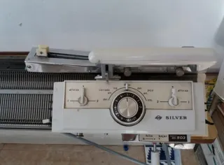 Tejedora para lana e hilos