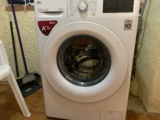 Lavatrice LG Inverter Direct Drive 8kg