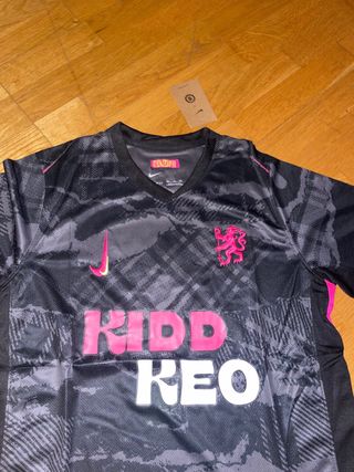Camiseta Kidd Keo x Chelsea