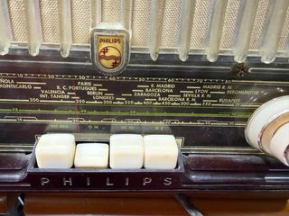 Radio Philips BE 362 U Válvulas
