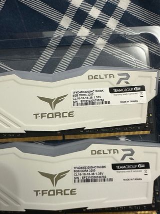 2x8GB T-FORCE DELTA R RAM DDR4