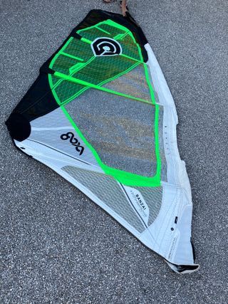 Vela Goya Banzai 4.2