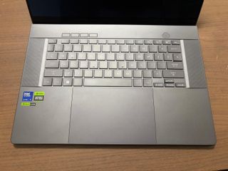 ASUS ROG Zephyrus G16 GU605MV - Ultra 9 32GB