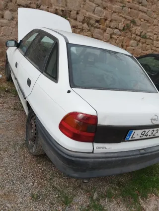 Opel Astra 1.6i 5p. (1998)