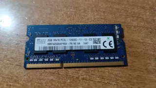 SK hynix 2GB PC3L-12800S RAM