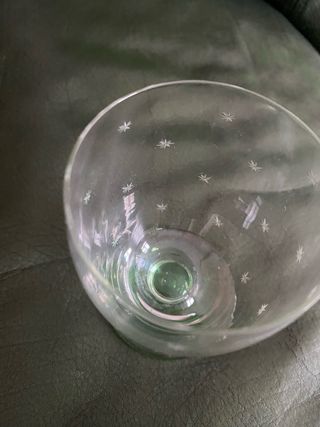 Set di bicchieri vintage con 10 calici e caraffa verde