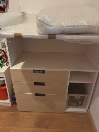 Mueble cambiador escritorio IKEA