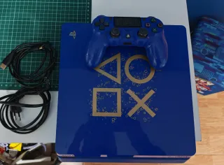 PS4 500GB Blu + 1 controller + GTA V