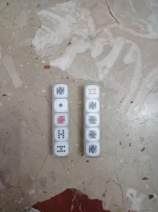 2 confezioni dadi da gioco