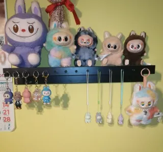 Lote Labubu 6 grandes y 9 pequeños