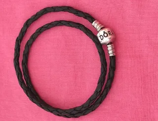 Pulsera Cuero Pandora Doble Negra y Plata