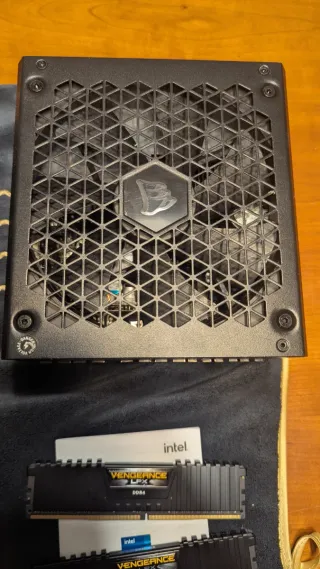 Fuente Alimentación Corsair RM750X
