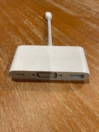 ADAPTADOR MULTIPUESTO ORIGINAL APPLE VGA / USB-C