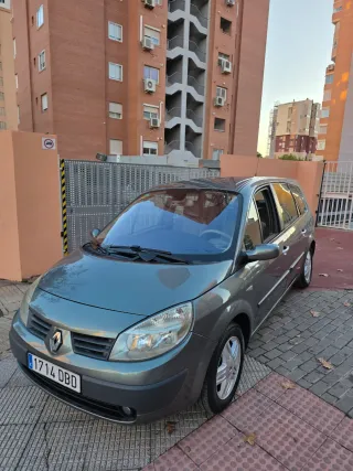 Renault Grand Scenic 2004
