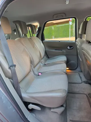 Renault Grand Scenic 2004