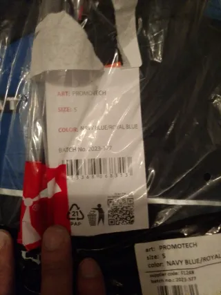 Monos de trabajo Dynacoat sin abrir en su bolsa