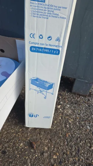 Cuna de viaje plegable