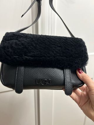 Bolso UGG Negro Piel y Borrego