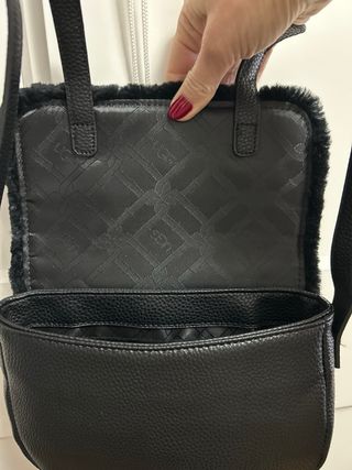 Bolso UGG Negro Piel y Borrego