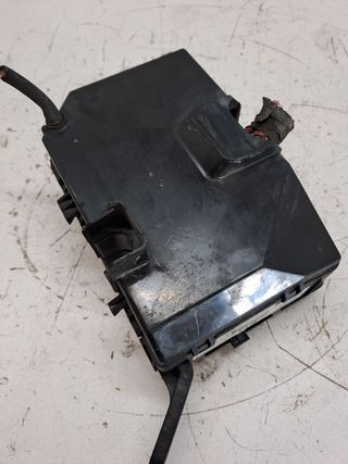 CAJA RELES / FUSIBLES HYUNDAI TUCSON (JM) (2)