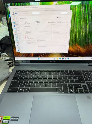 MSI A16 Ryzen AI 9 HX 370/32GB/1TB SSD/RTX 4060