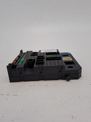 CAJA RELES / FUSIBLES CITROEN C3 (6)