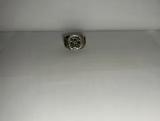 Anillo Sello Plata Cruz Paté (Plata)