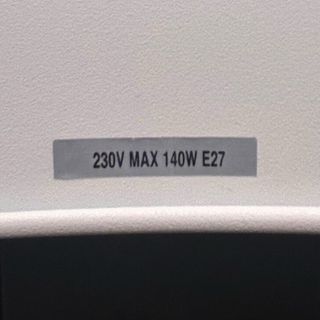 Lámpara de pie Philips blanca – diseño moderno